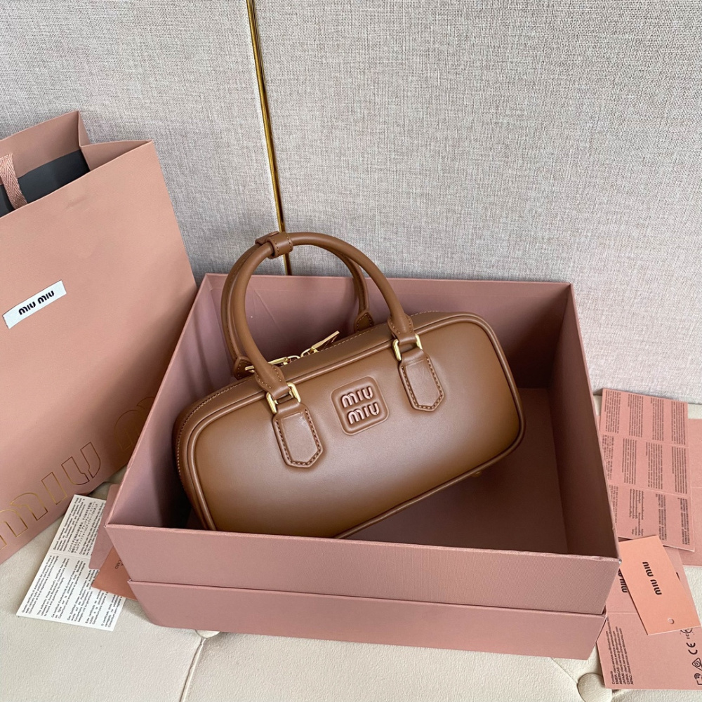 高仿miumiu繆繆*5BB148保齡球包袋棕色免檢版
