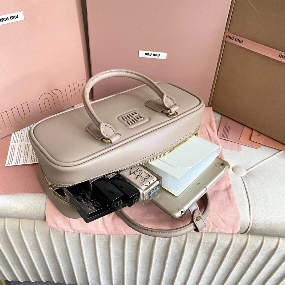 高仿miumiu繆繆*5BB148保齡球包袋灰褐色免檢版