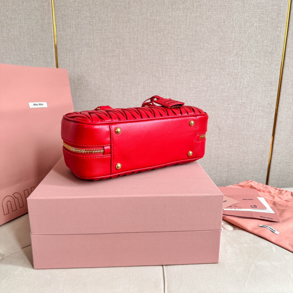 高仿miumiu繆繆*5BB148保齡球包袋紅色免檢版