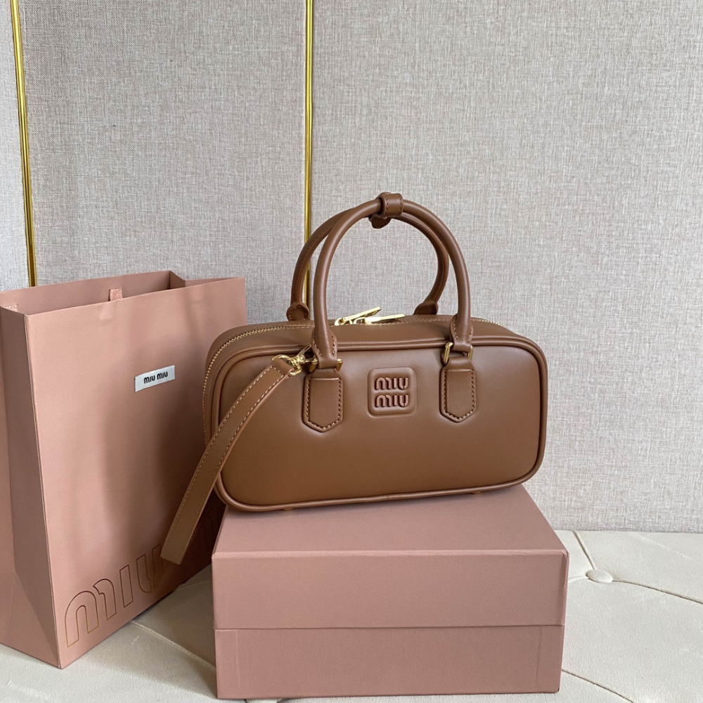 高仿miumiu繆繆*5BB148保齡球包袋棕色免檢版