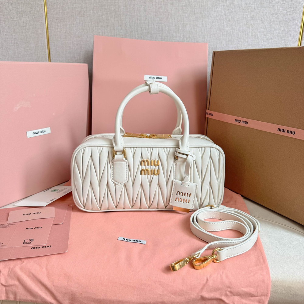 高仿miumiu繆繆*5BB148保齡球包袋白色免檢版