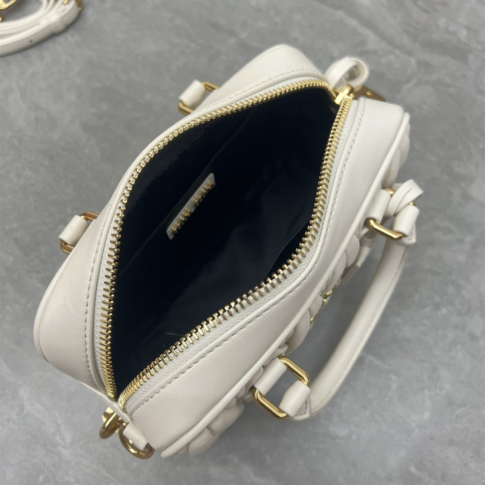 高仿miumiu繆繆TooPretty系列5BB123保齡球手袋白色