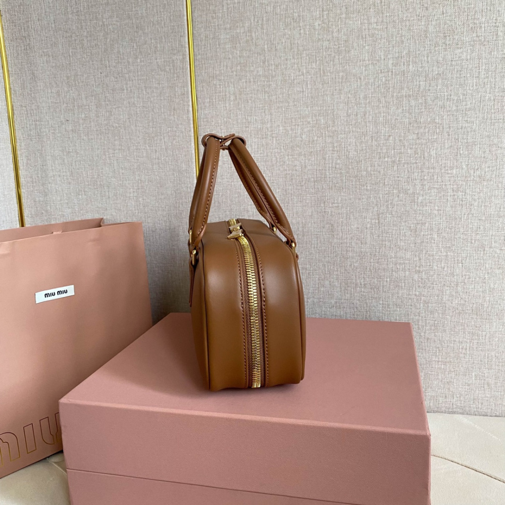 高仿miumiu繆繆*5BB148保齡球包袋棕色免檢版