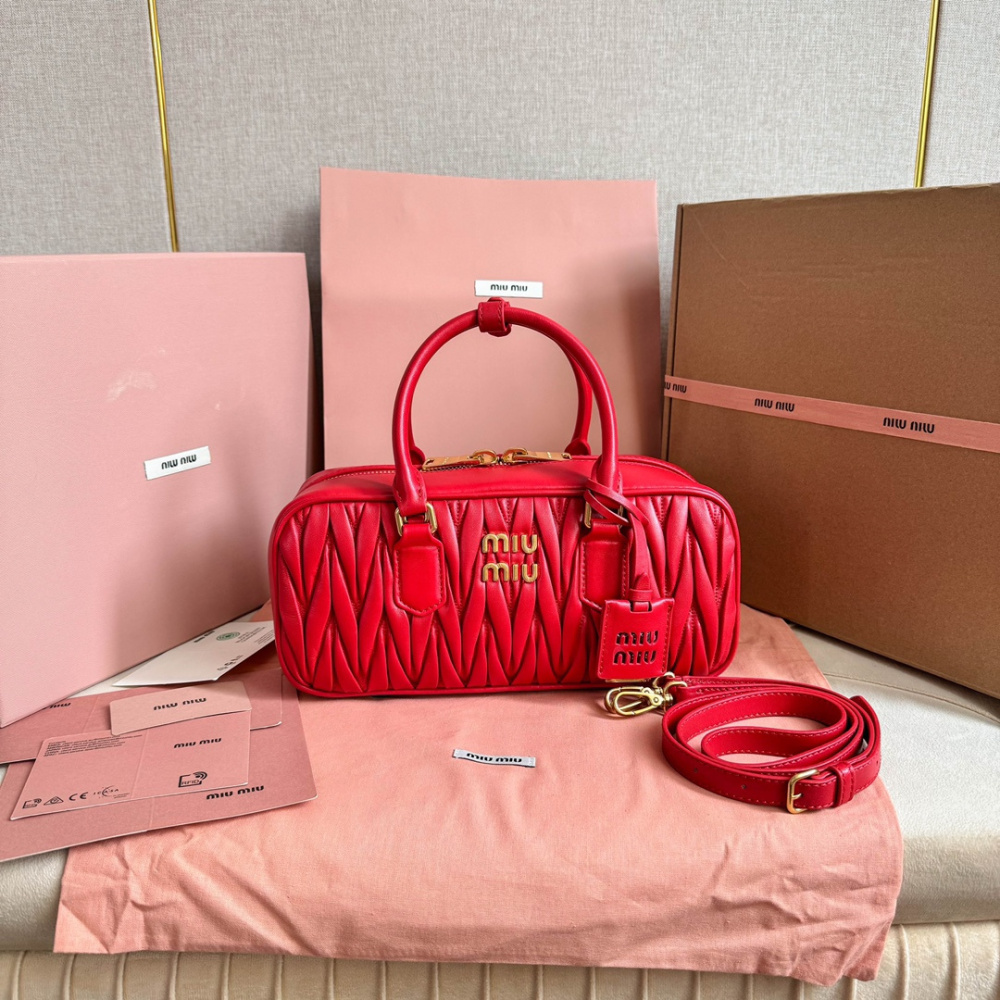 高仿miumiu繆繆*5BB148保齡球包袋紅色免檢版