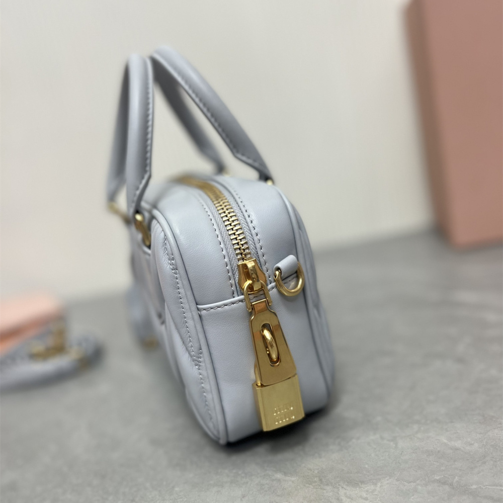 高仿miumiu繆繆TooPretty系列5BB123保齡球手袋車菊藍