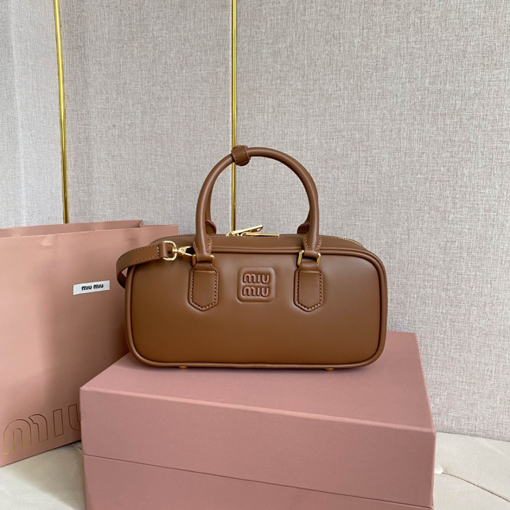 高仿miumiu繆繆*5BB148保齡球包袋棕色免檢版