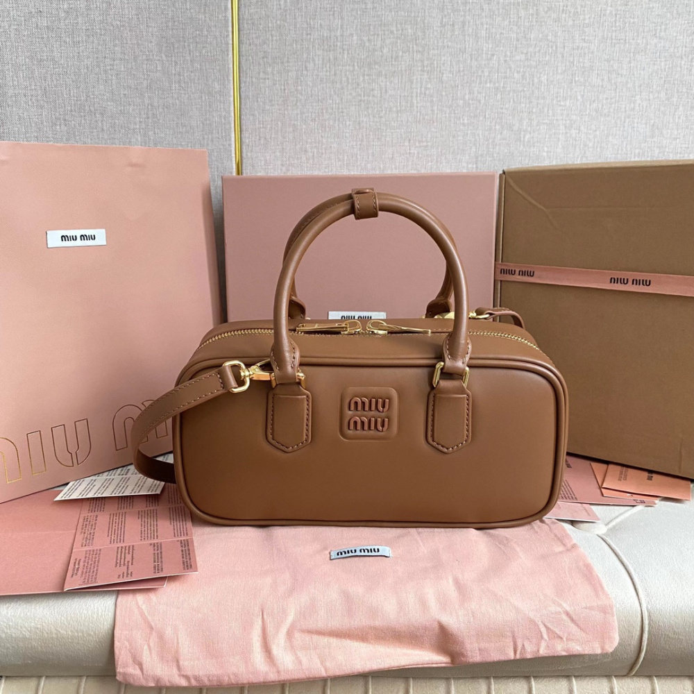 高仿miumiu繆繆*5BB148保齡球包袋棕色免檢版