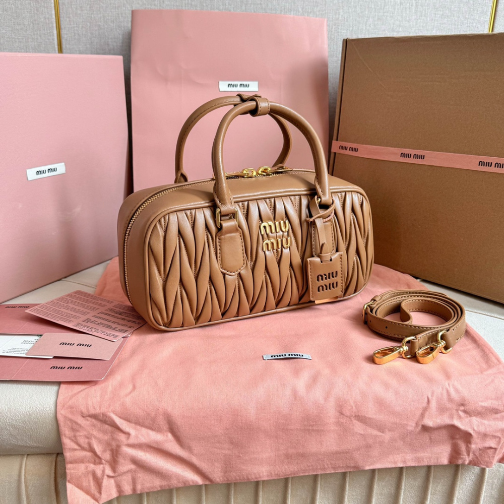 高仿miumiu繆繆*5BB148保齡球包袋焦糖色免檢版