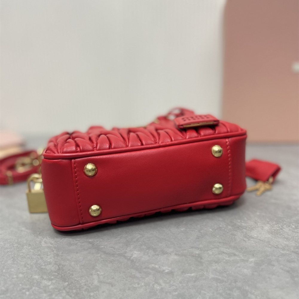 高仿miumiu繆繆TooPretty系列5BB123保齡球手袋紅色