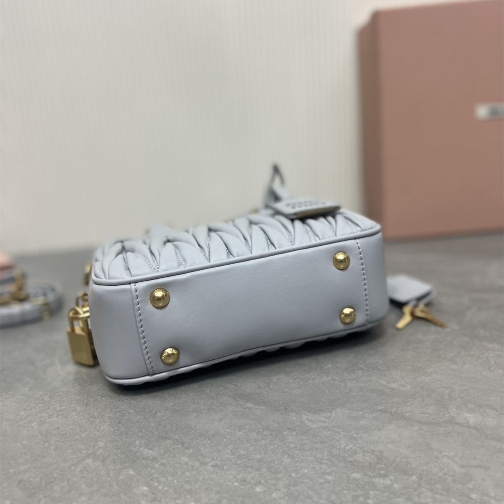 高仿miumiu繆繆TooPretty系列5BB123保齡球手袋車菊藍