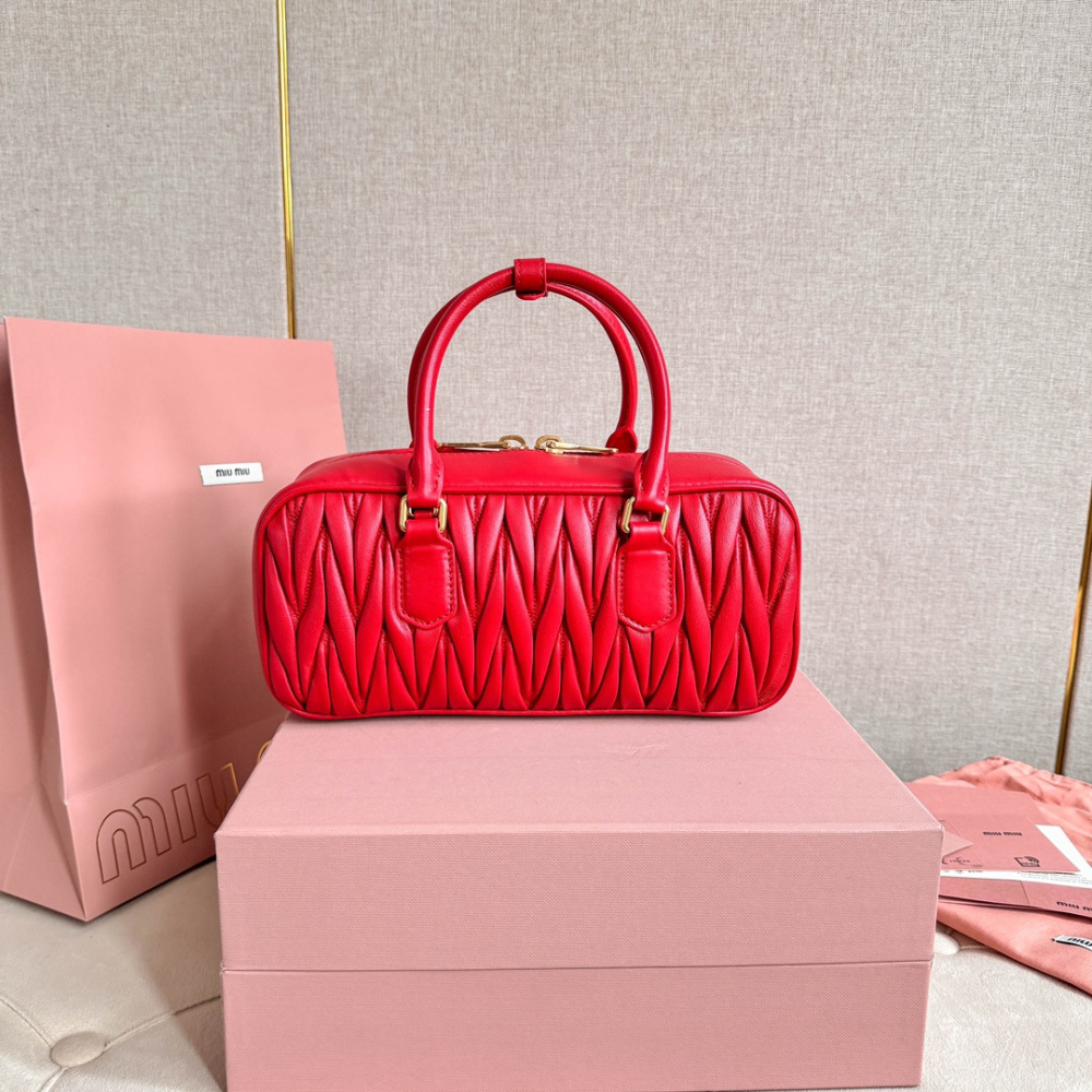 高仿miumiu繆繆*5BB148保齡球包袋紅色免檢版