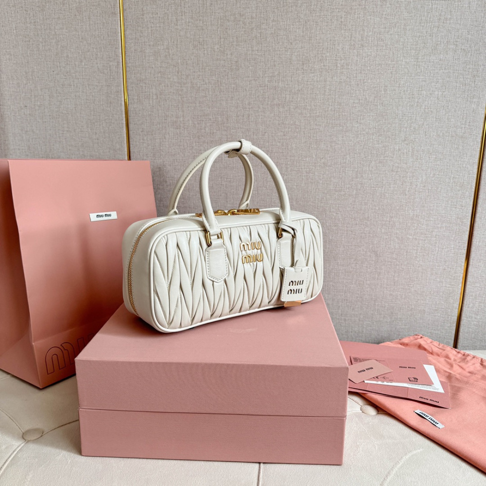 高仿miumiu繆繆*5BB148保齡球包袋白色免檢版