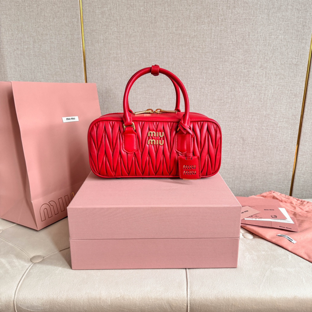 高仿miumiu繆繆*5BB148保齡球包袋紅色免檢版