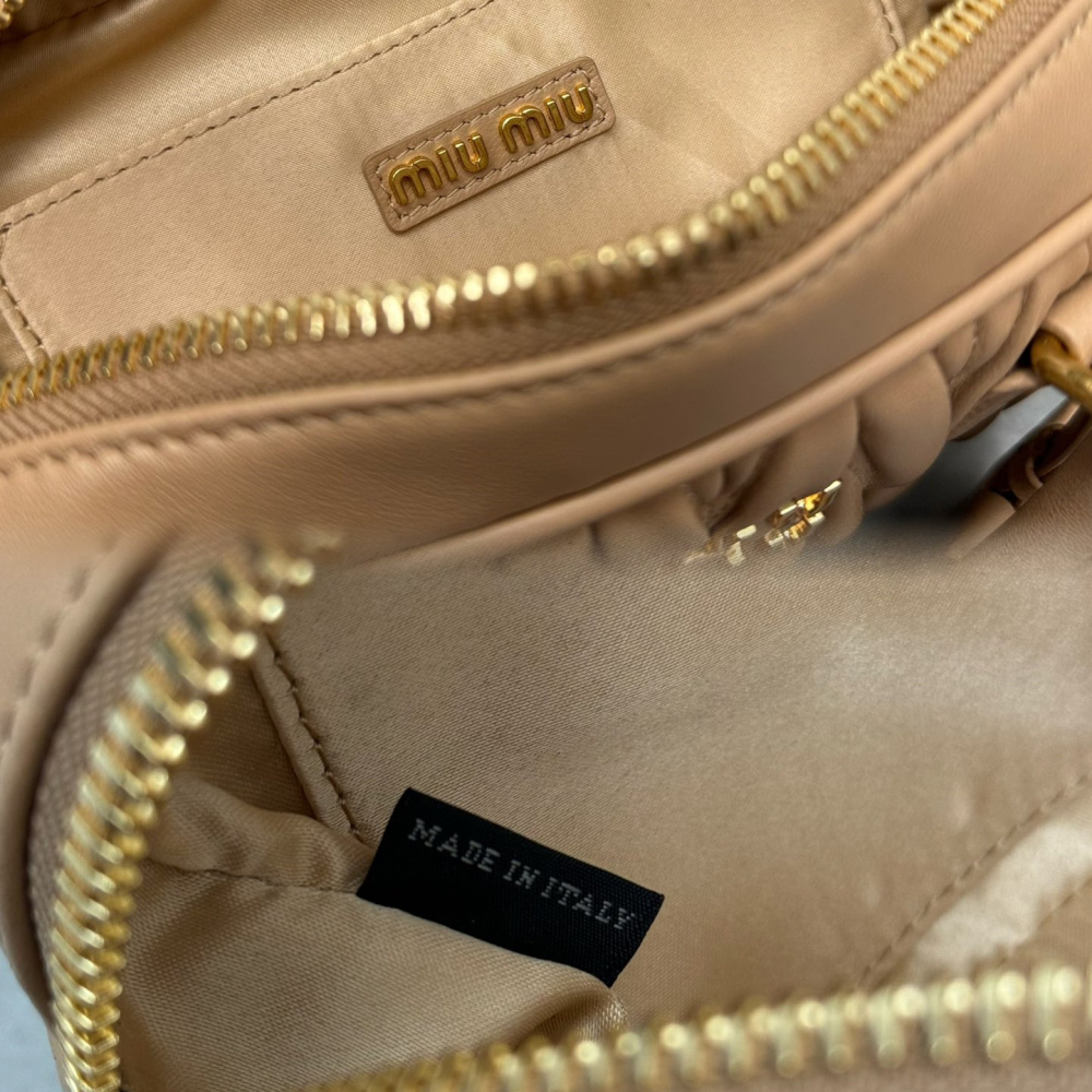 高仿miumiu繆繆TooPretty系列5BB123保齡球手袋棕色