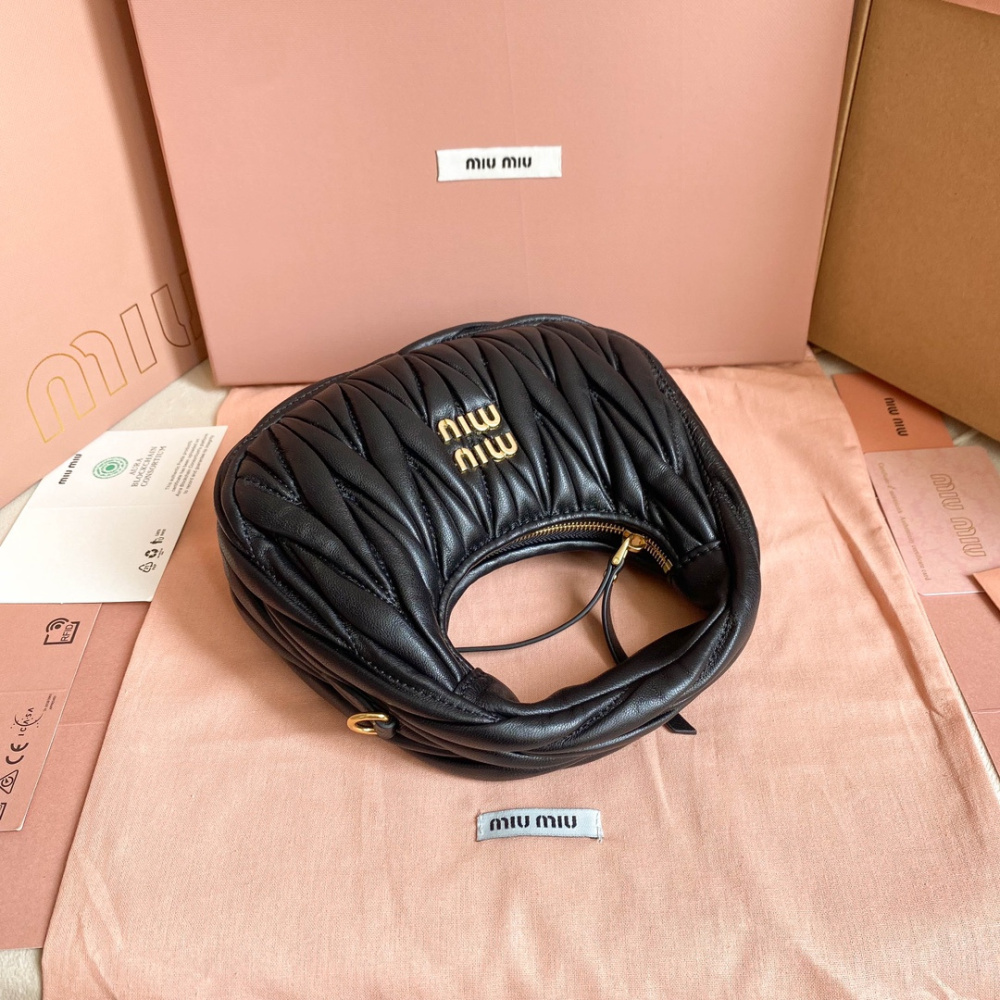 高仿miumiu繆繆*5BP078Mini單肩包黑色免檢版