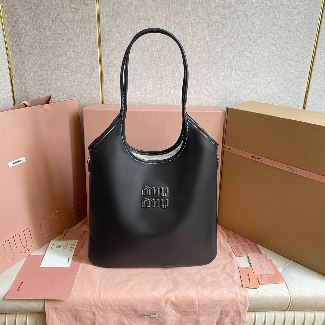 高仿miumiu繆繆*IVY系列5BG231限定款Tote包黑色免檢版