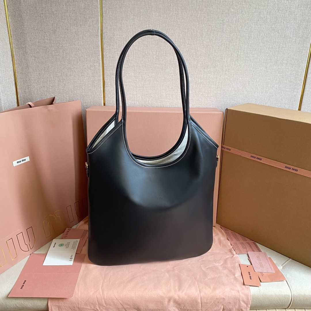 高仿miumiu繆繆*IVY系列5BG231限定款Tote包黑色免檢版