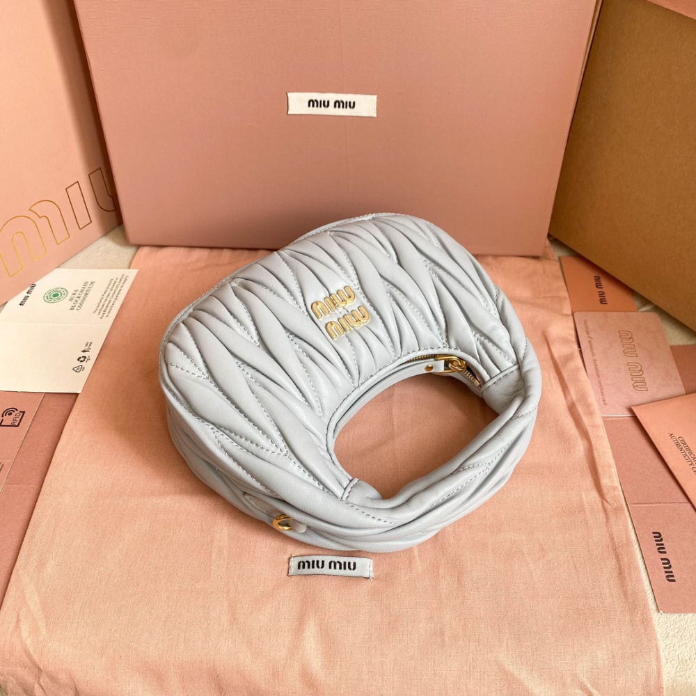 高仿miumiu繆繆*5BP078Mini單肩包矢菊藍免檢版