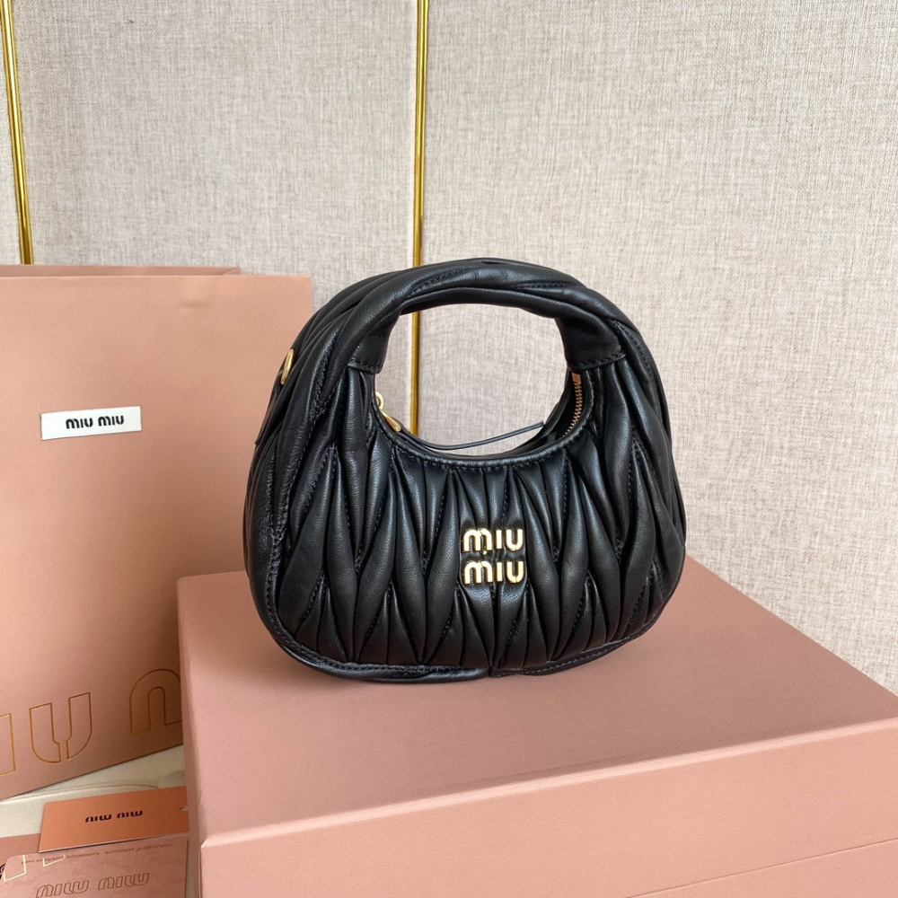 高仿miumiu繆繆*5BP078Mini單肩包黑色免檢版