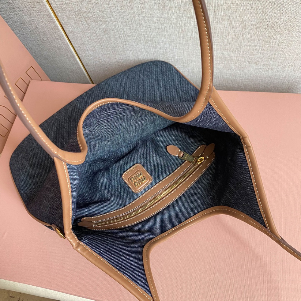 高仿miumiu繆繆*IVY系列5BG231限定款Tote包牛仔布免檢版