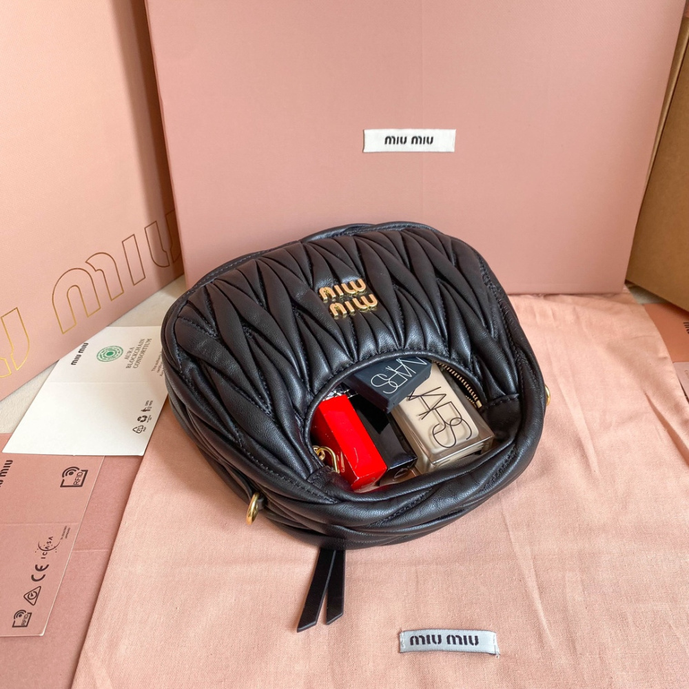高仿miumiu繆繆*5BP078Mini單肩包黑色免檢版