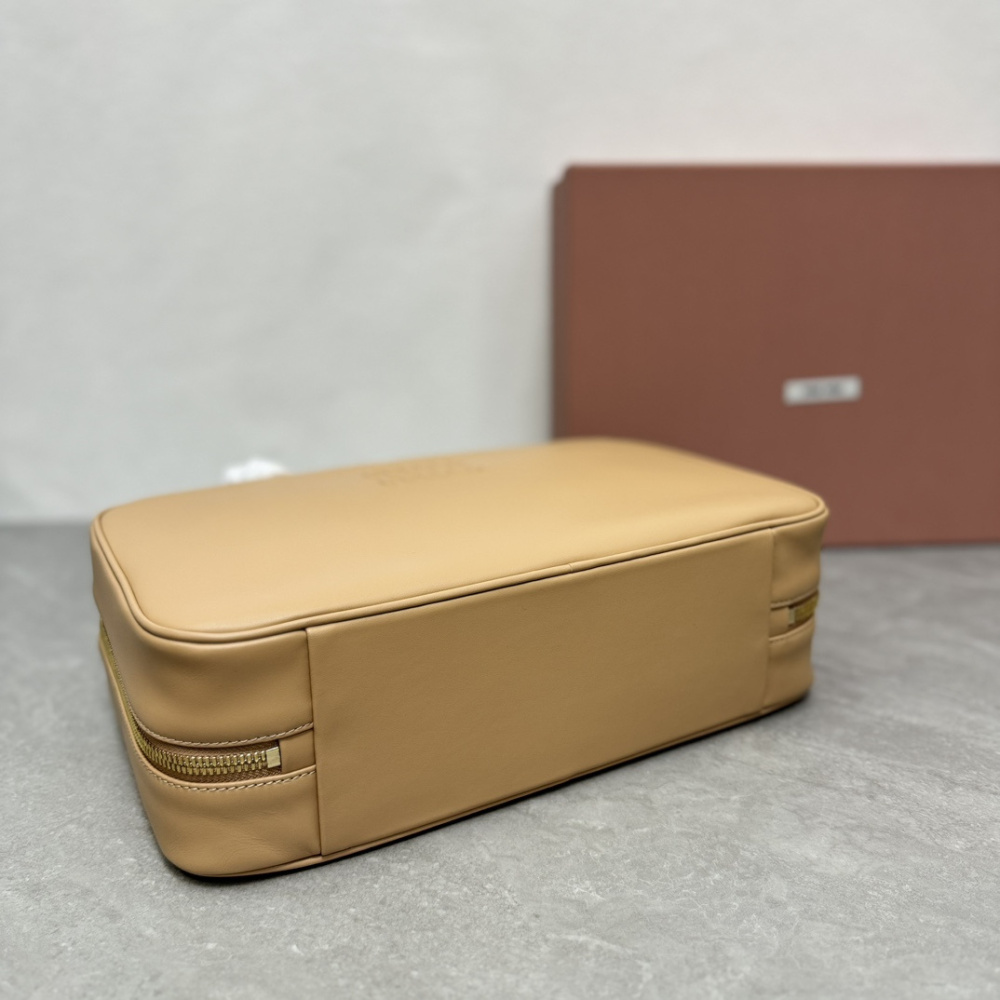 高仿miumiu繆繆*5BB117手柄單肩包石榴黃免檢版