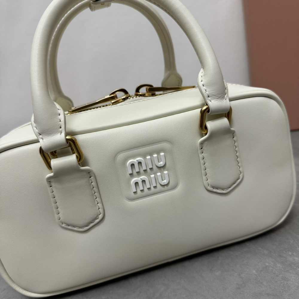 高仿miumiu*Arcadie系列5BB142保齡球白色免檢版