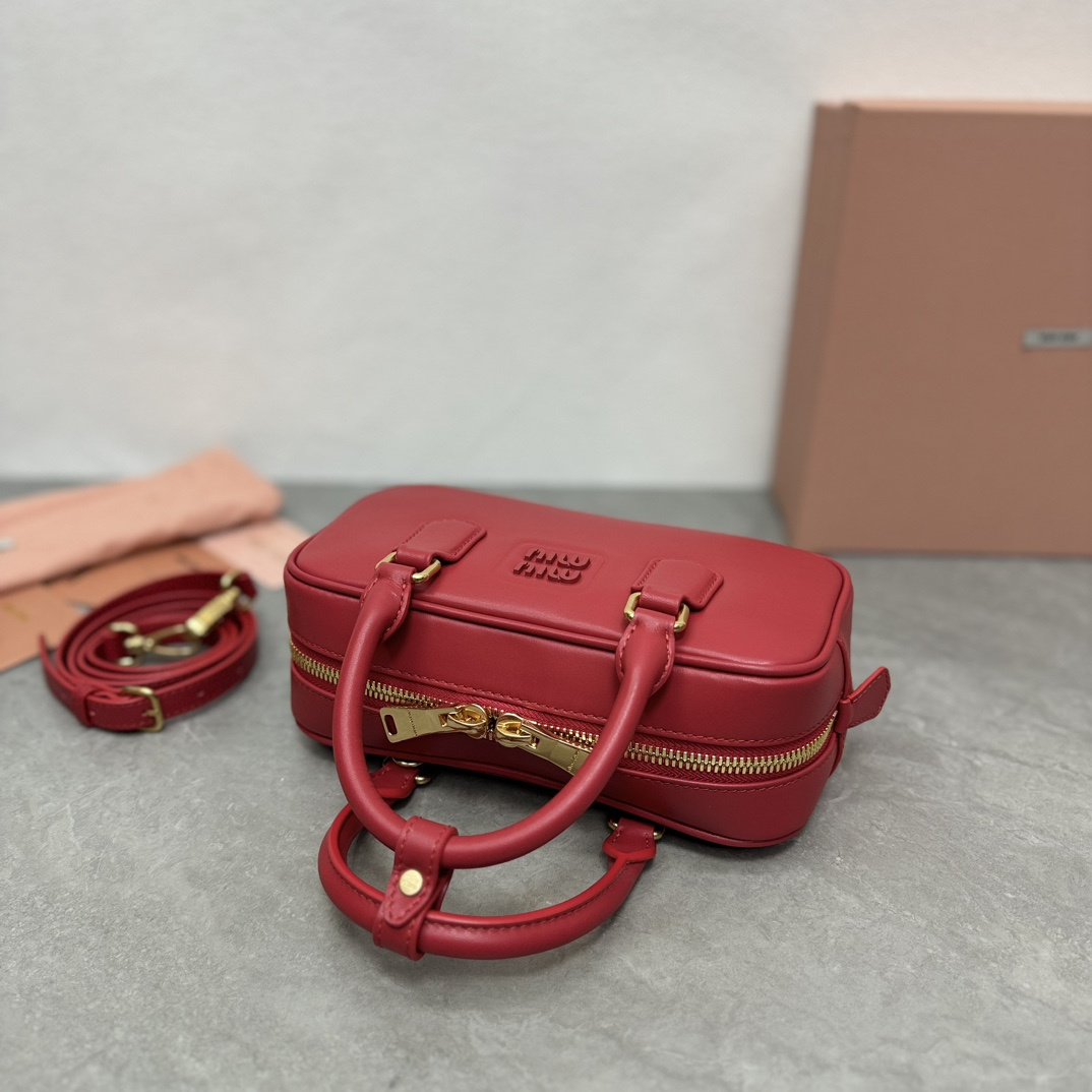 高仿miumiu*Arcadie系列5BB142保齡球紅色免檢版