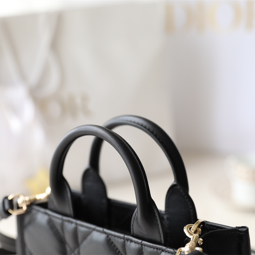 高仿Dior*BookTote系列S5573O牛皮革手提包