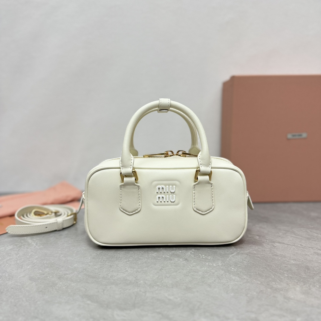 高仿miumiu*Arcadie系列5BB142保齡球白色免檢版