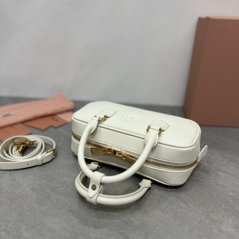 高仿miumiu*Arcadie系列5BB142保齡球白色免檢版