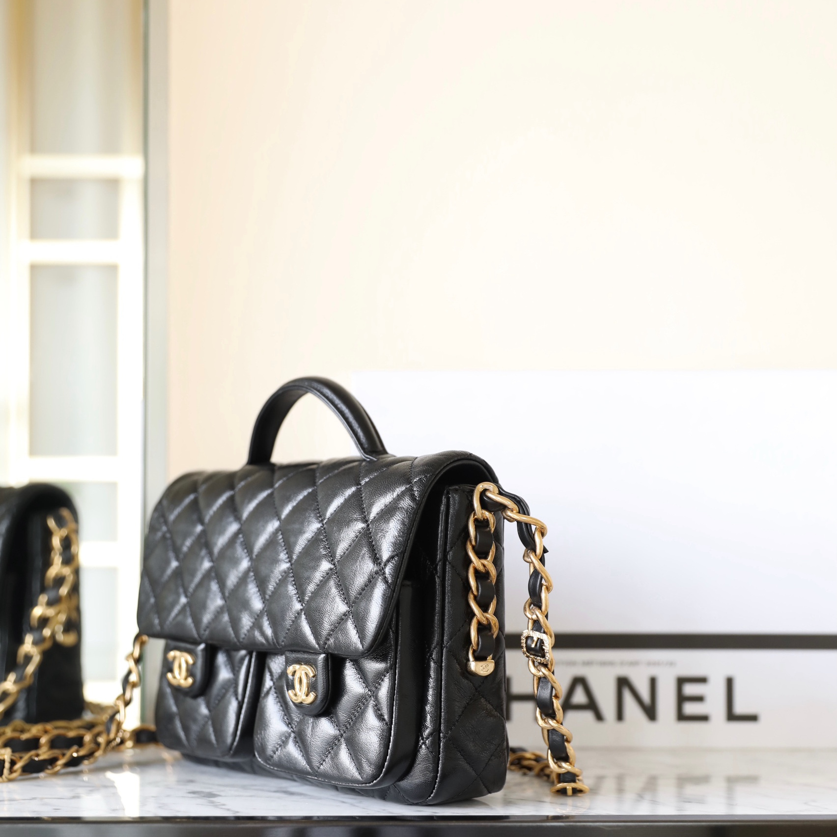 高仿Chanel24A*AS4993小羊皮手柄包免檢版