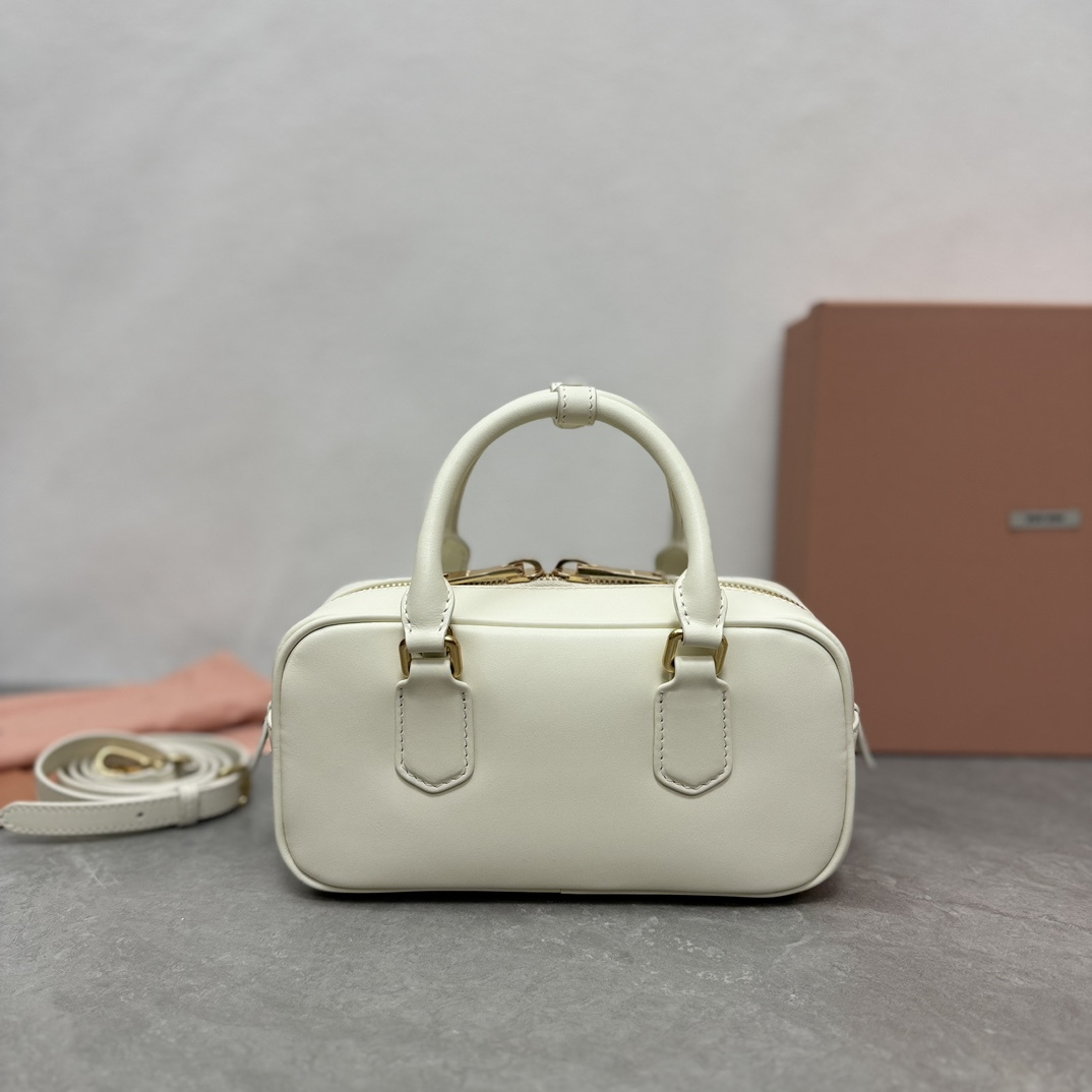高仿miumiu*Arcadie系列5BB142保齡球白色免檢版