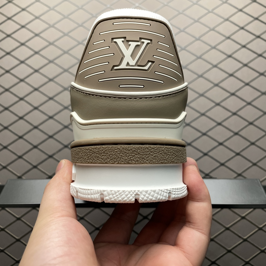 高仿LV*Trainer系列1ACWBZ休閒鞋褐白拼色純原版本