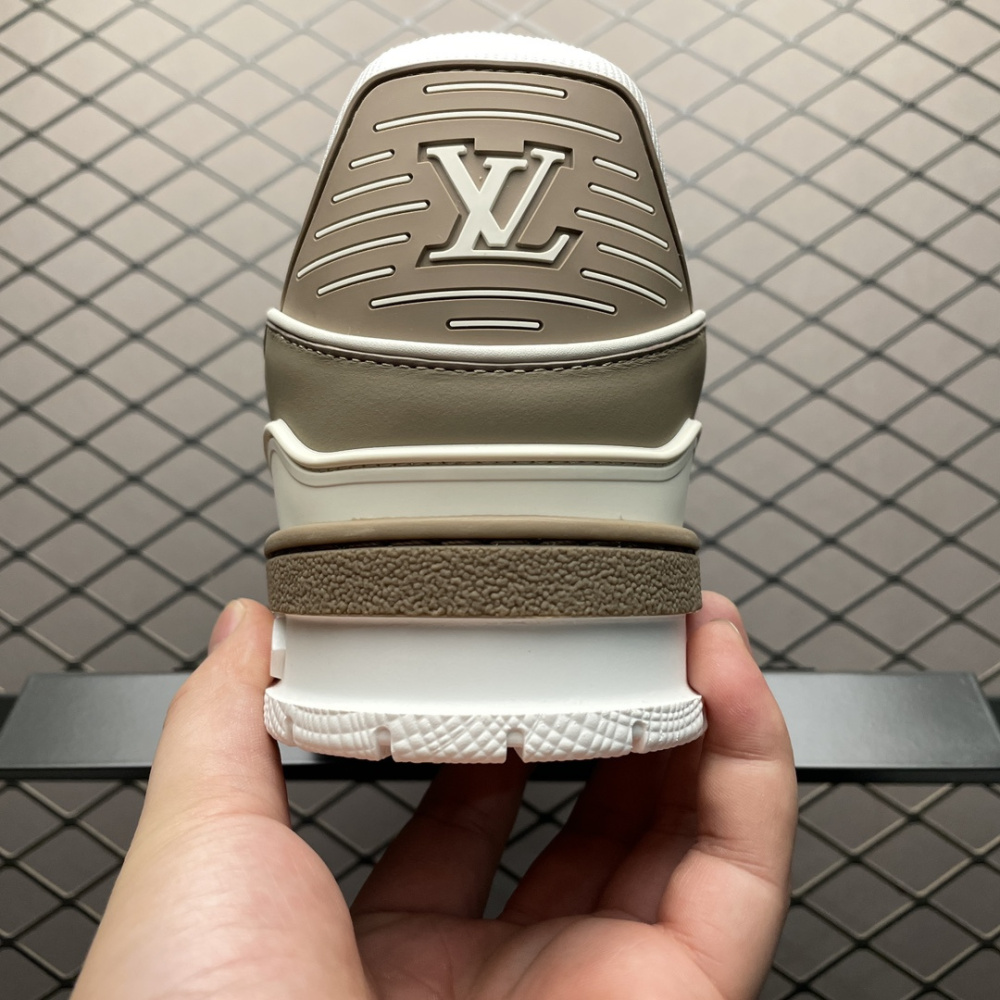 高仿LV*Trainer系列1ACWBZ休閒鞋褐白拼色純原版本