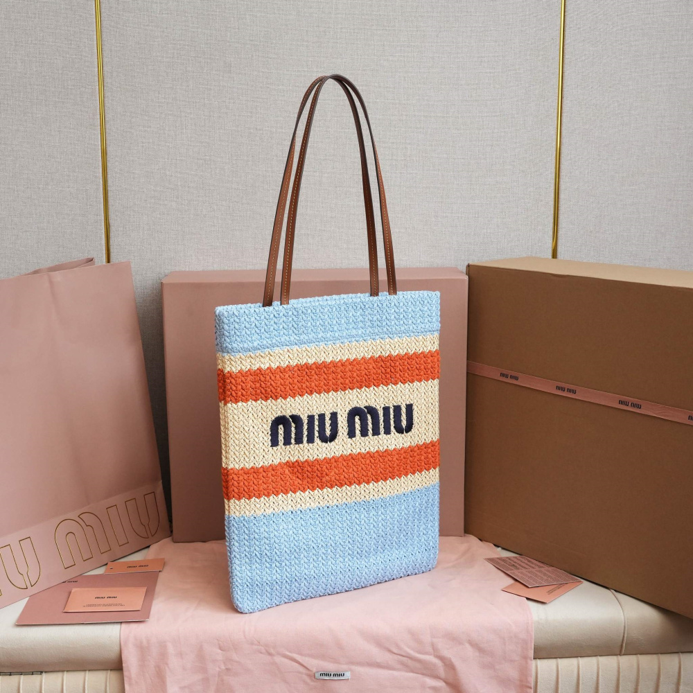 高仿miumiu*5BG248拼色LOGO稻草柳條包藍色免檢版