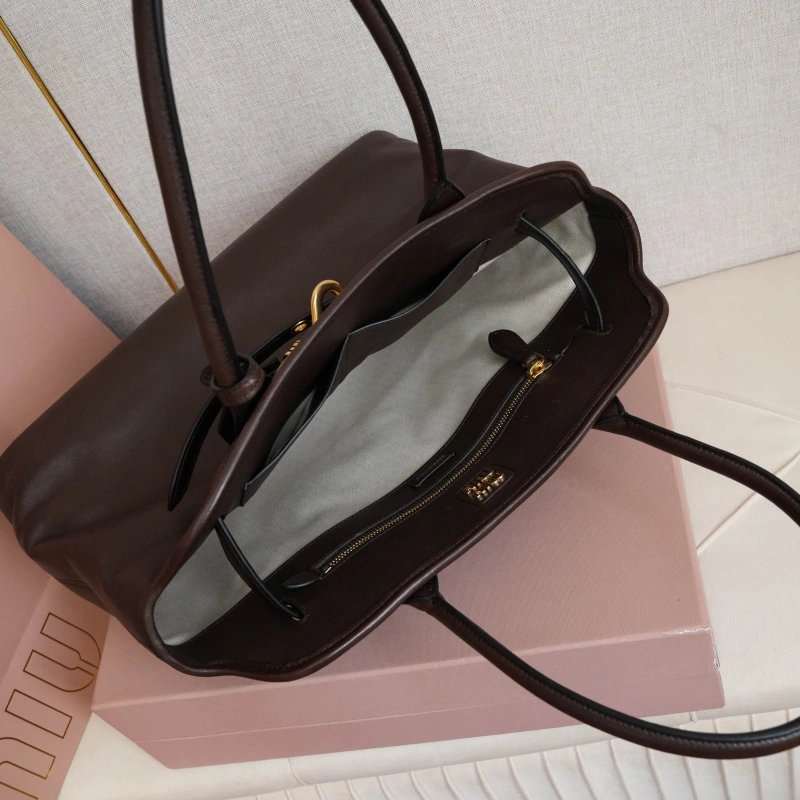 高仿miumiu*5BG291新款中古袋木色免檢版