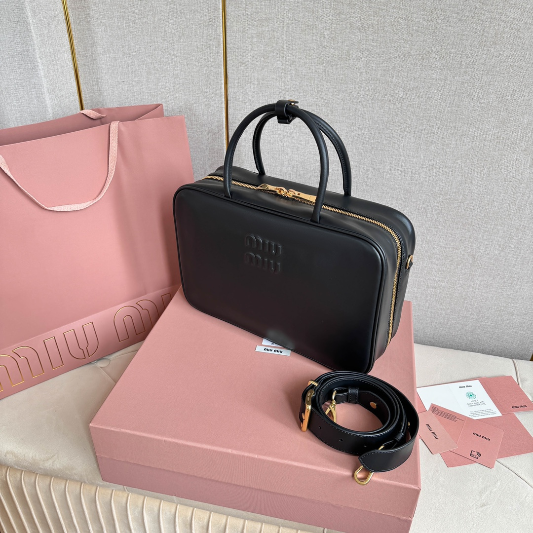高仿miumiu*5BB17長肩帶公文包黑色免檢版