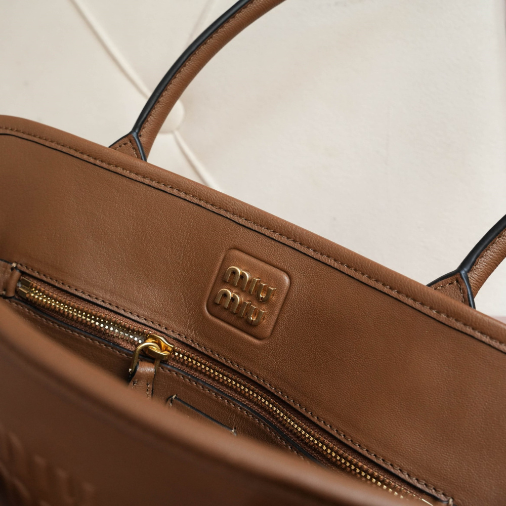 高仿miumiu*5BG291新款中古袋棕色免檢版