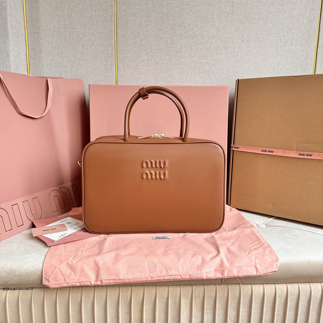 高仿miumiu*5BB17長肩帶公文包棕色免檢版
