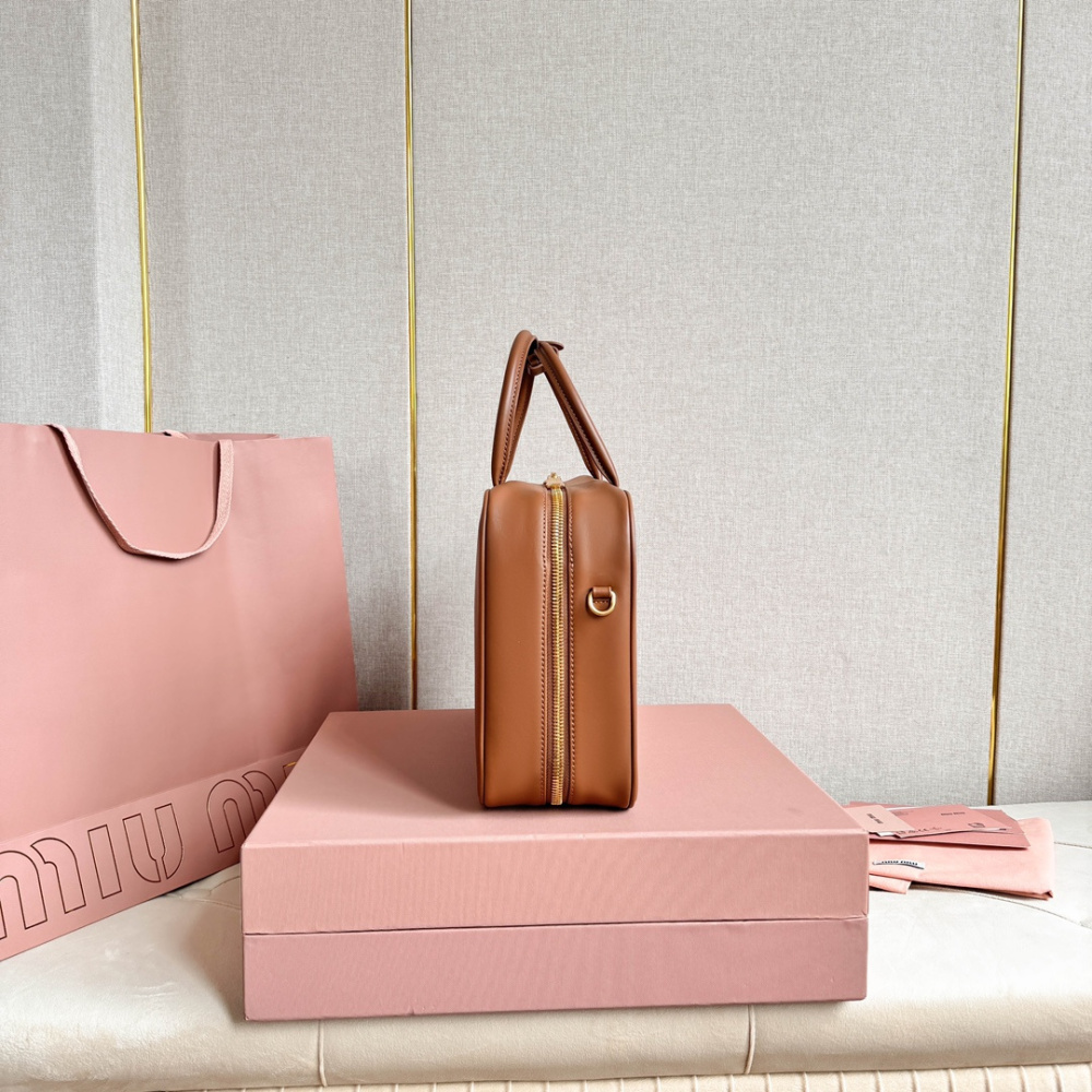 高仿miumiu*5BB17長肩帶公文包棕色免檢版