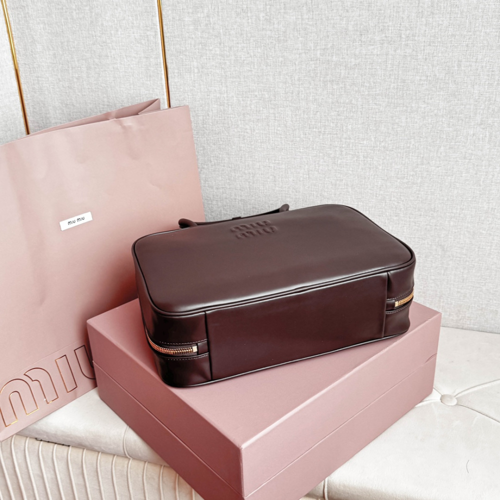 高仿miumiu*5BB17長肩帶公文包木色免檢版