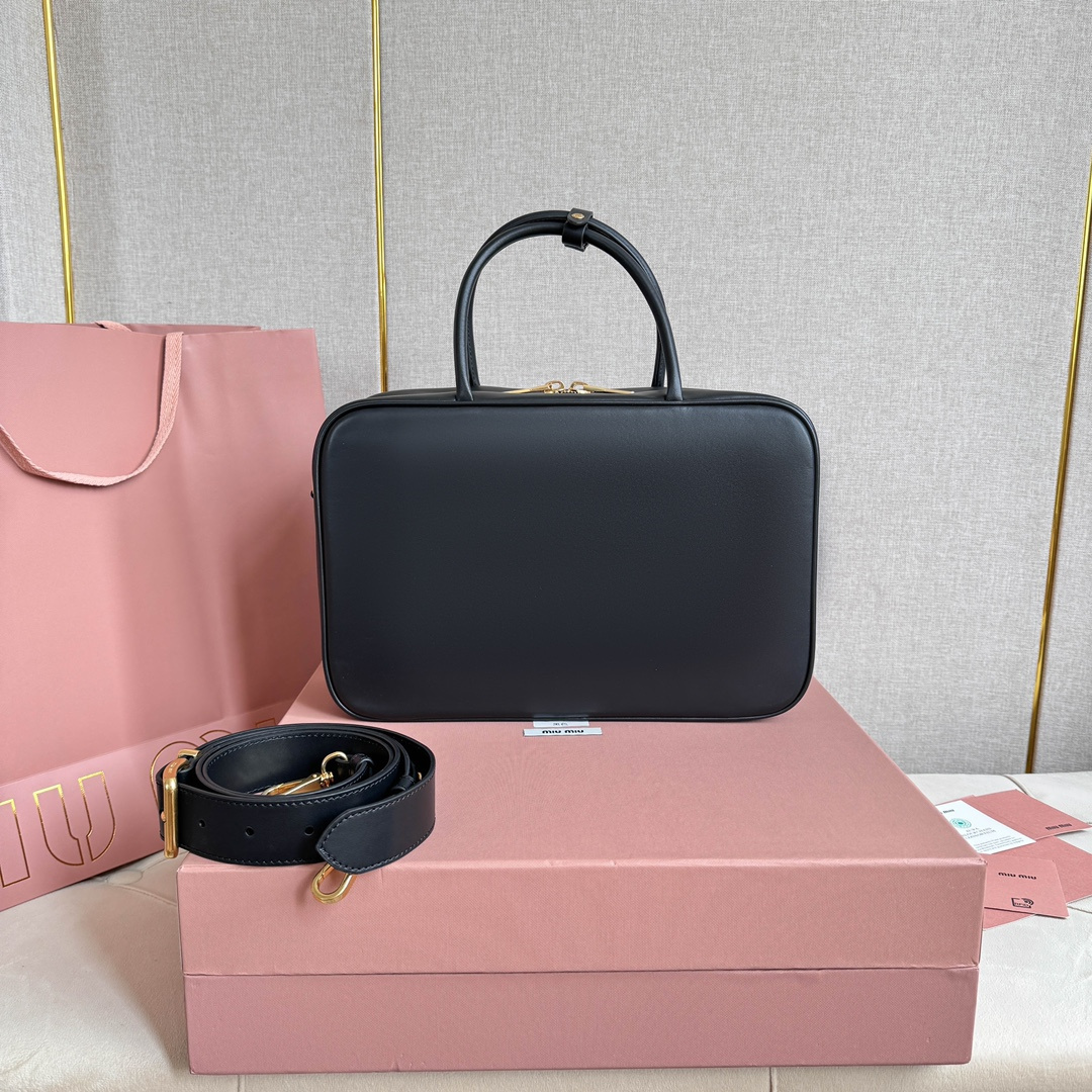 高仿miumiu*5BB17長肩帶公文包黑色免檢版