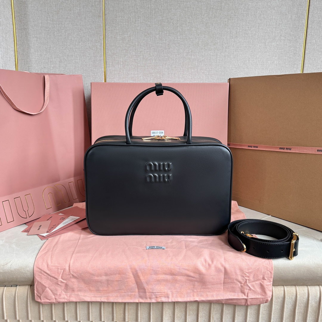 高仿miumiu*5BB17長肩帶公文包黑色免檢版
