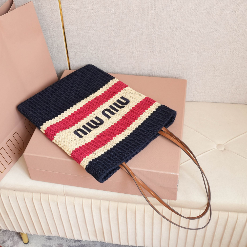 高仿miumiu*5BG248拼色LOGO稻草柳條包深藍色免檢版