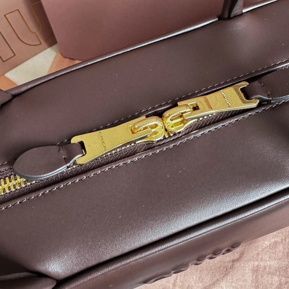 高仿miumiu*5BB17長肩帶公文包木色免檢版