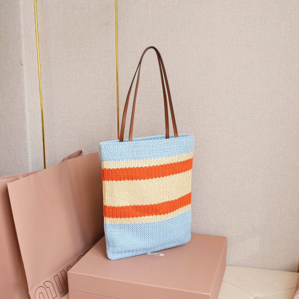 高仿miumiu*5BG248拼色LOGO稻草柳條包藍色免檢版