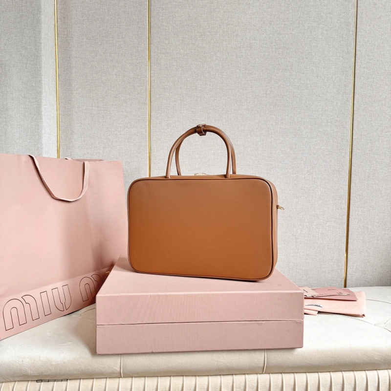 高仿miumiu*5BB17長肩帶公文包棕色免檢版