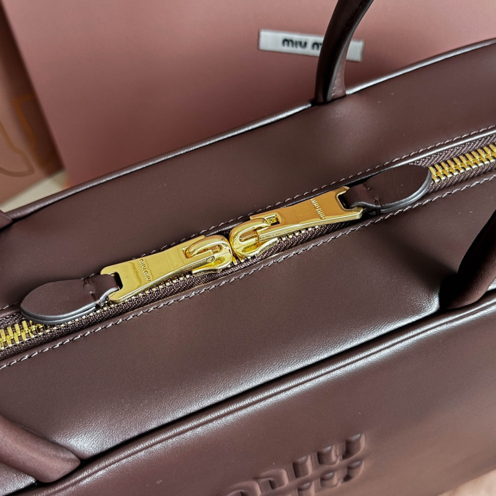 高仿miumiu*5BB17長肩帶公文包木色免檢版