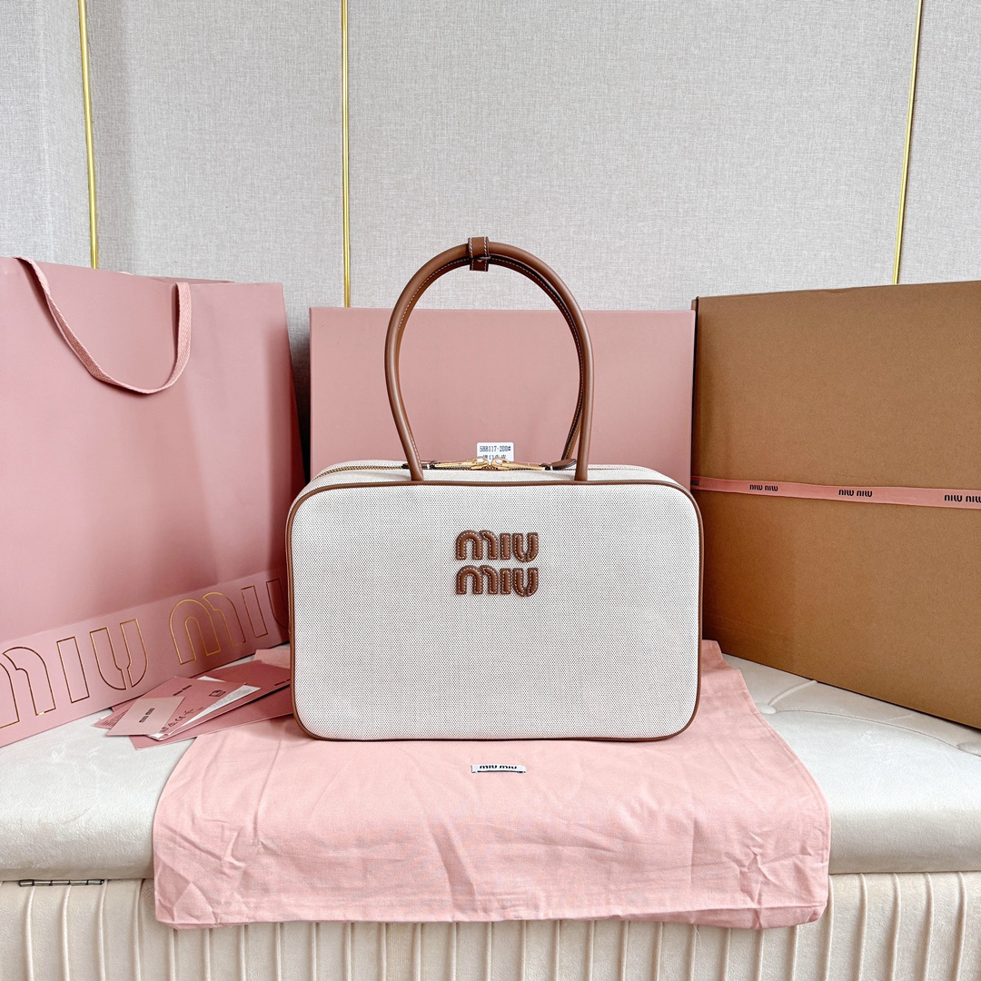 高仿miumiu*5BB17長肩帶公文包白色免檢版
